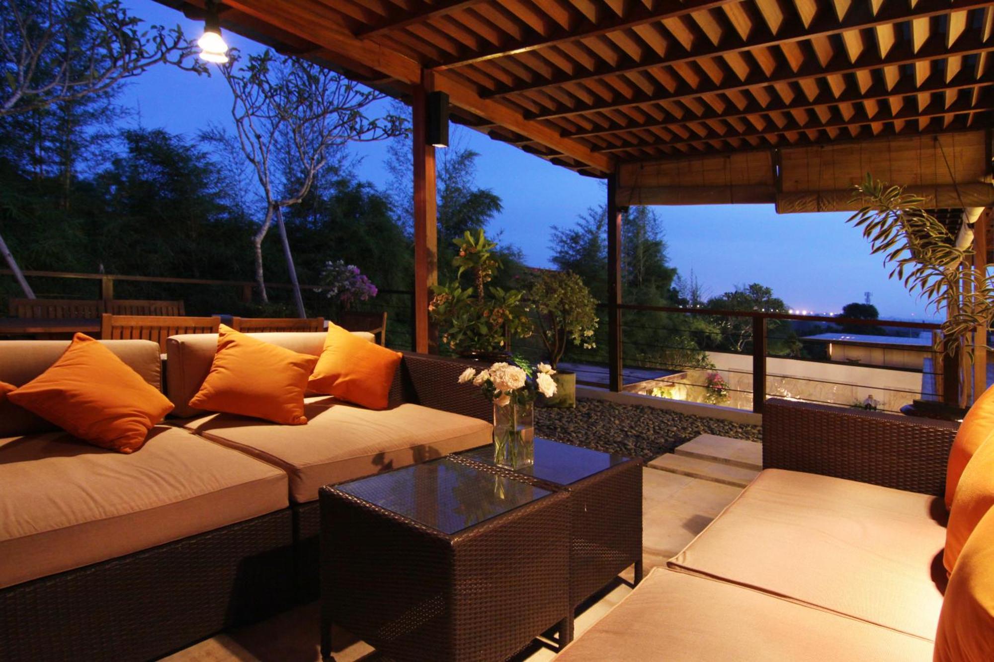 Temple Hill * Jimbaran (Bali)